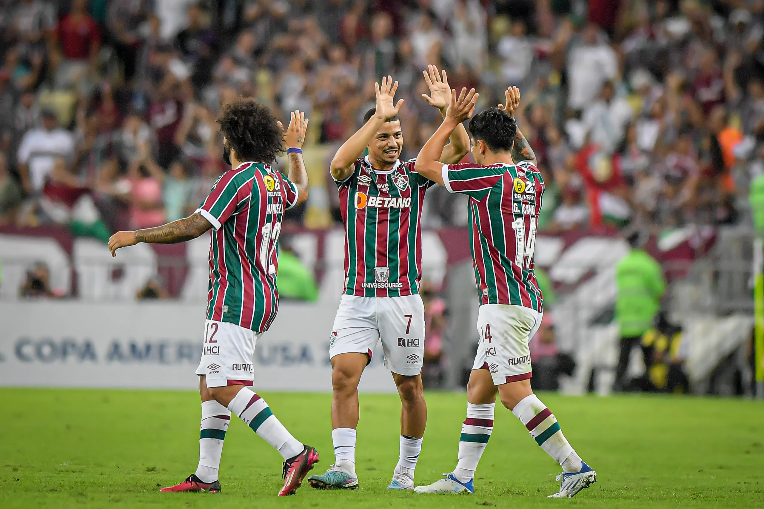 Fluminense cede empate ao Sporting Cristal, leva sustos, mas é 1º da chave na Libertadores