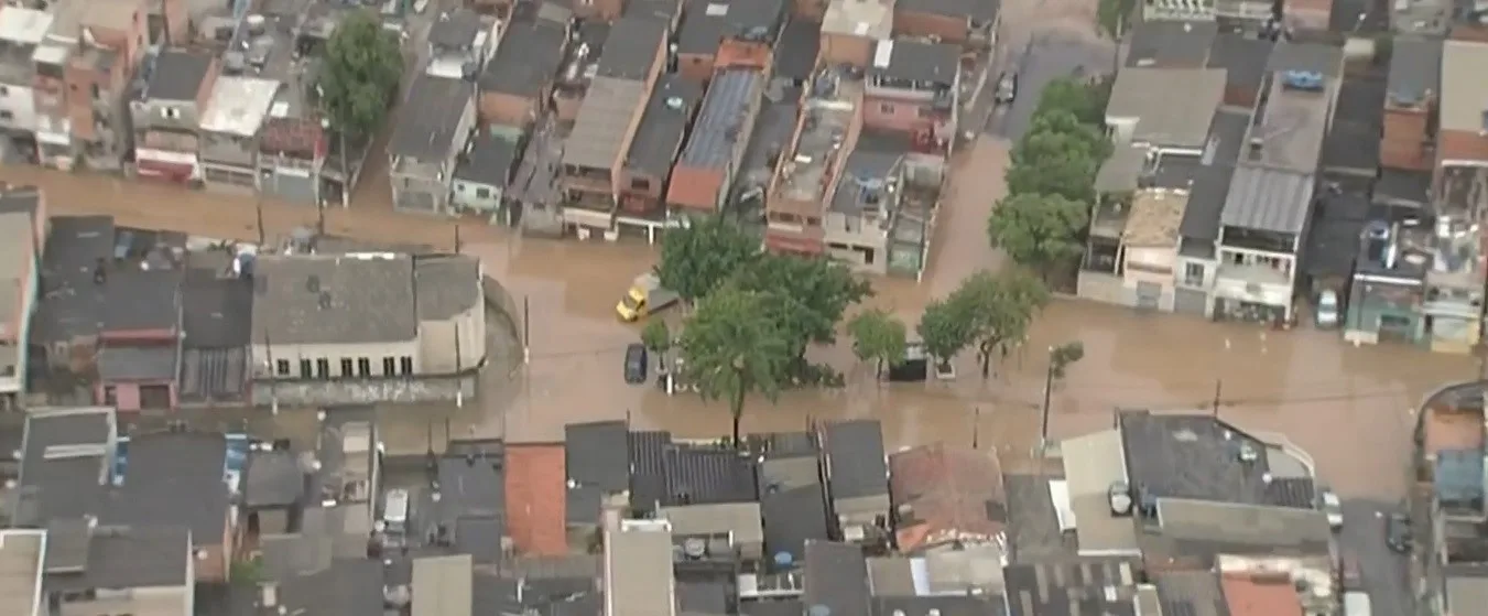 Temporal inunda garagem e deixa 1 morto na zona norte de São Paulo