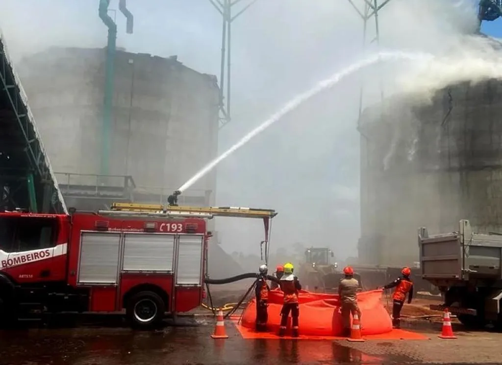 Após incêndio, fábrica da Placas do Brasil no ES vai retomar atividades