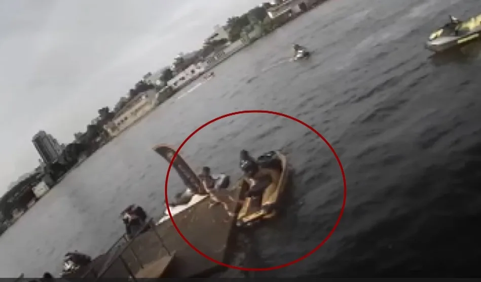 Vídeo mostra amigas em jet ski antes de acidente; vítima teve 4 paradas cardíacas