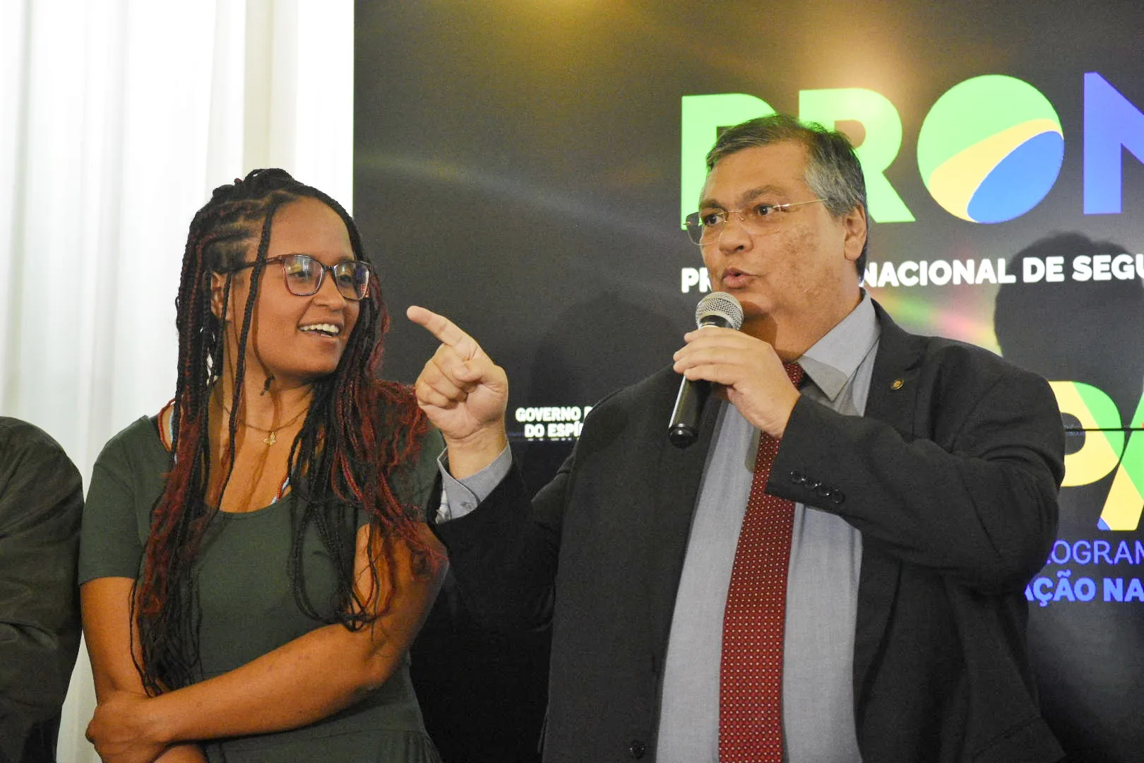 Dino anuncia maior "Casa da Mulher" no ES e diz que meta é erradicar o feminicídio