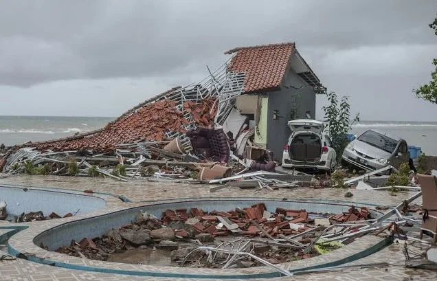 Tsunami deixou 22 mil sem casa na Indonésia