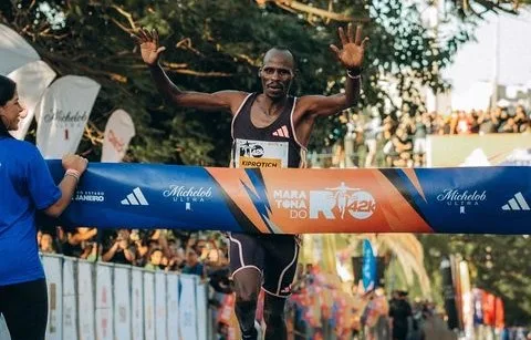 Queniano quebra o recorde da Maratona do Rio