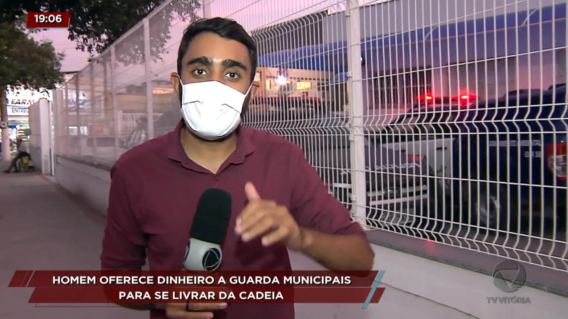 Homem é preso por suspeita de tentar roubar vítima e subornar agentes da Guarda Municipal de Vila Velha