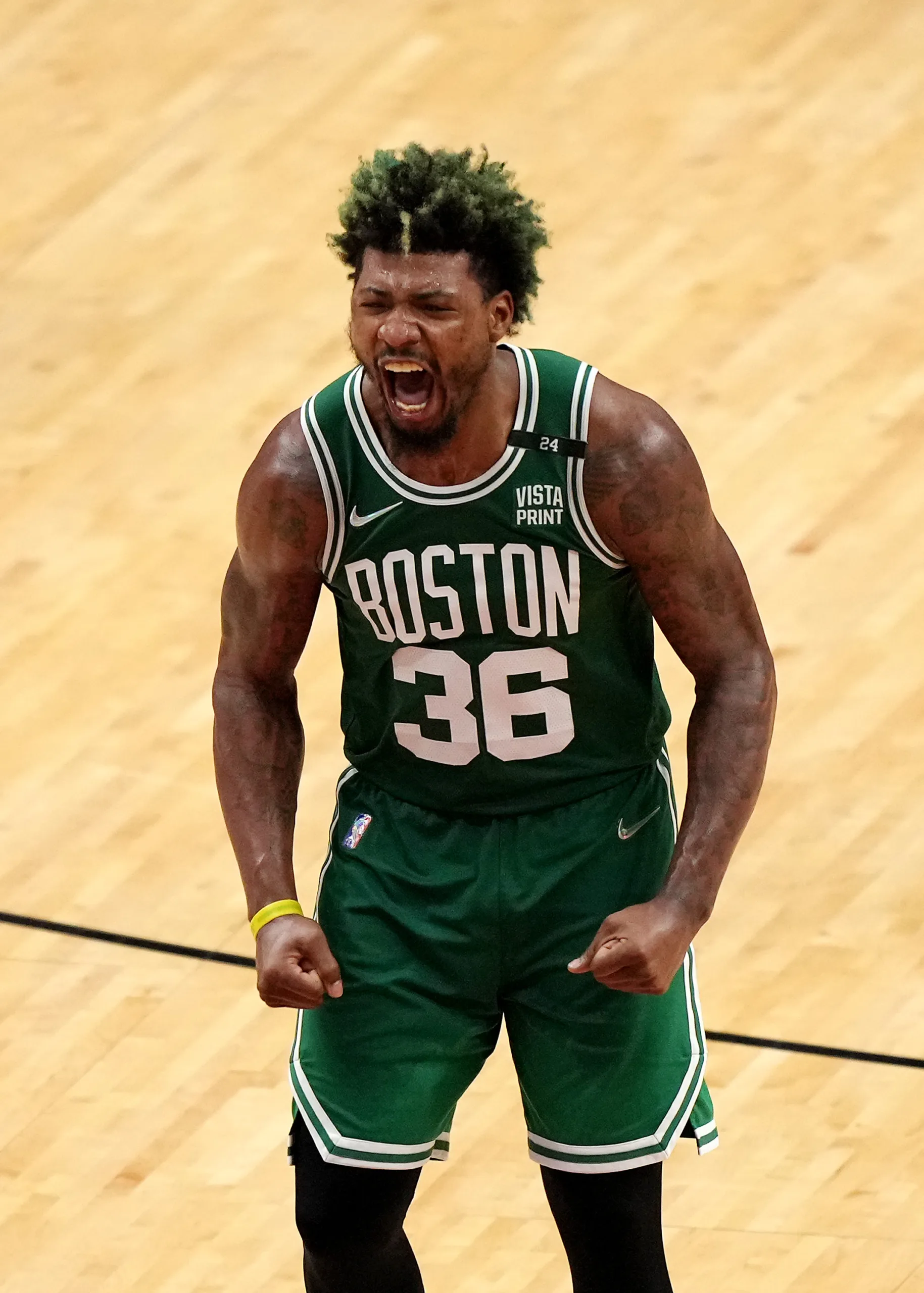 Celtics reagem, vencem Miami fora e empatam final da Conferência Leste da NBA