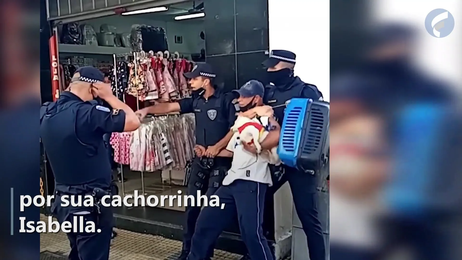 Morador de rua preso injustamente reencontra cachorrinha e emociona internautas