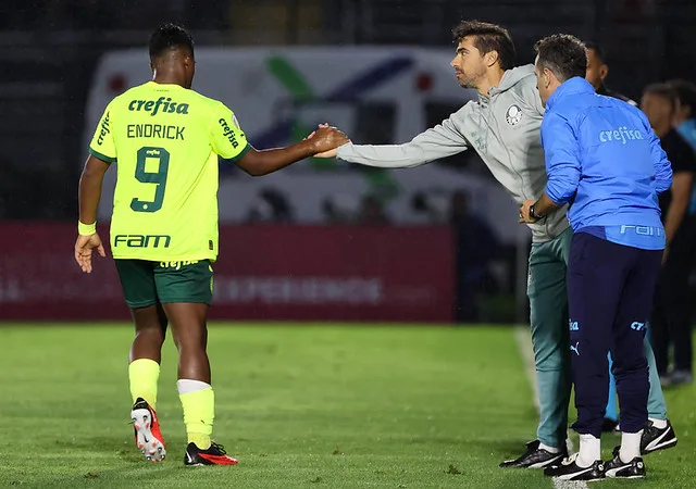 Palmeiras perde de virada para o Red Bull Bragantino e cai na tabela