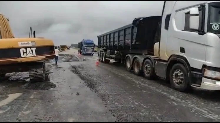 BR-101: Eco101 libera o tráfego no km 170, em Linhares