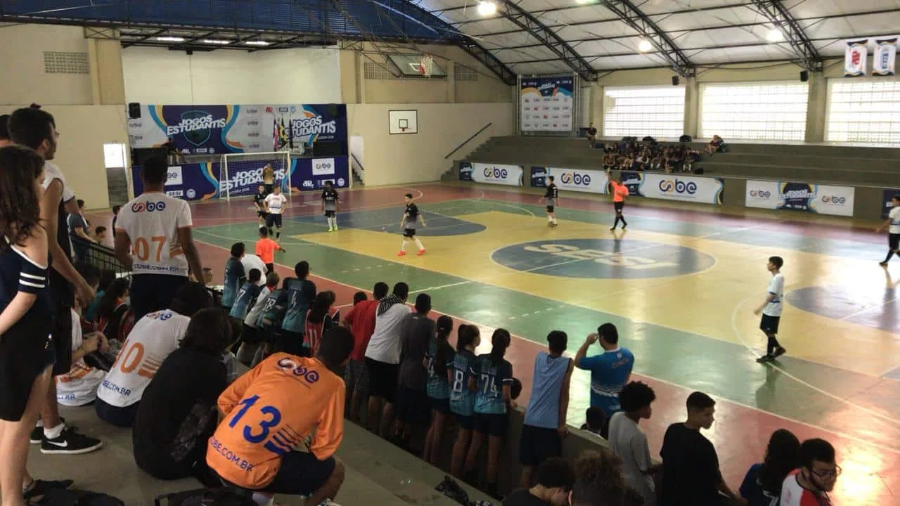 Rodada decisiva no futsal garante classificados para a próxima fase dos Jogos Estudantis