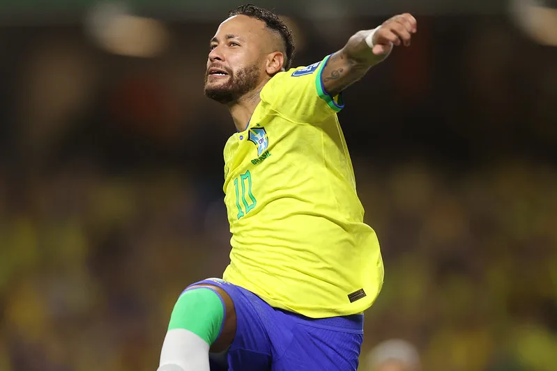 OPINIÃO | Neymar é maior que Pelé!