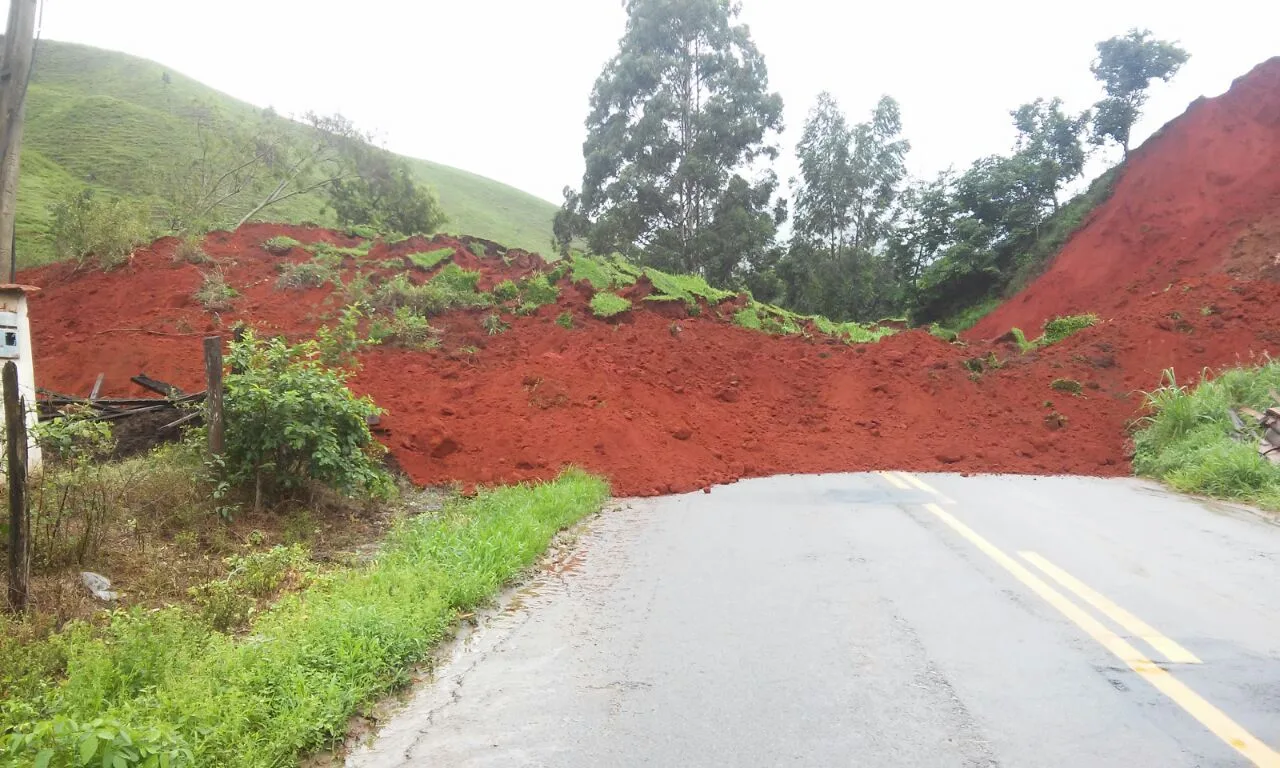 Mortes, destruição e famílias desabrigadas. Veja balanço da chuva no sul do Estado