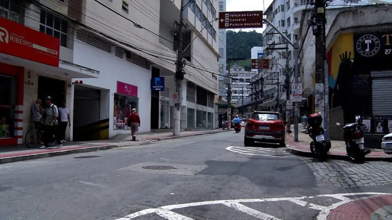 VÍDEO | Loja de perfumes é alvo de assalto no Centro de Vitória