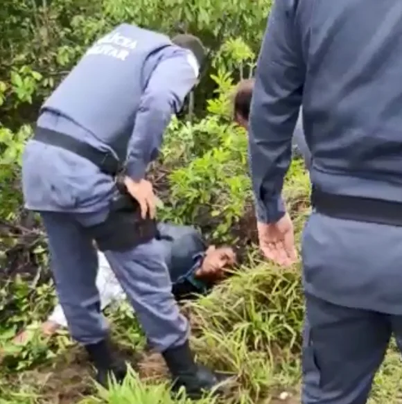 Perseguição policial termina com acidente envolvendo seis veículos na Rodovia do Sol