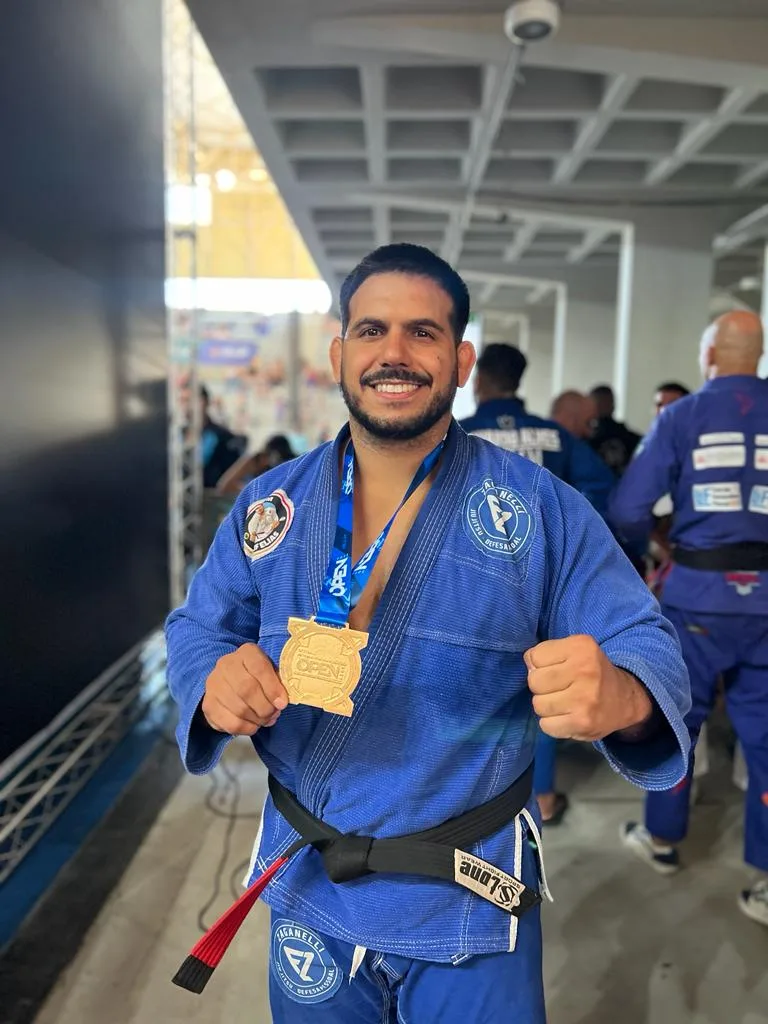 Capixaba Nacif Elias conquista o ouro no Vitória International Open de Jiu-Jitsu