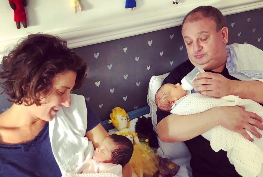 Paola Carosella encanta ao publicar foto com os filhos de Erick Jacquin