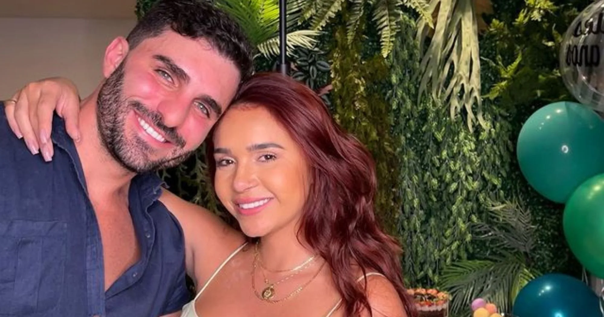 Ex-BBB capixaba Gizelly posta fotos e se declara ao namorado: "Te amo"