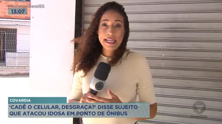 Idosa tem arma apontada e bolsa roubada em Cariacica