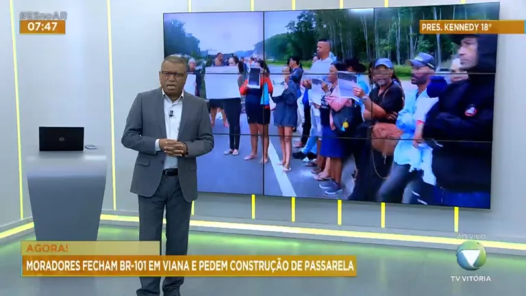 Moradores fecham BR em protesto por melhorias na via