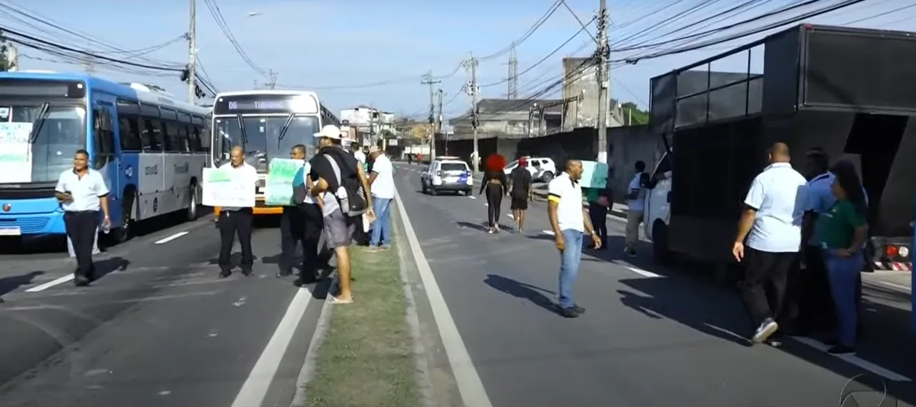 Governo do ES entra na Justiça contra grupo que parou trânsito na Grande Vitória