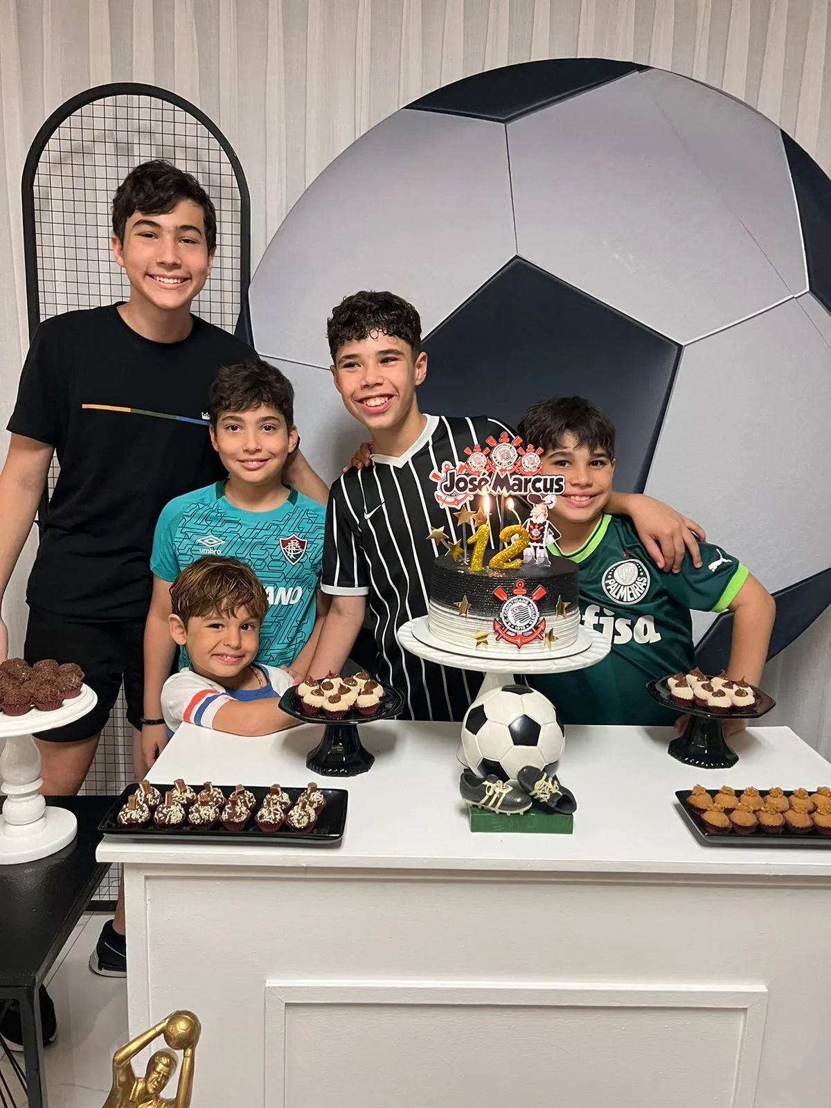 Com Isis Valverde, irmã e mãe, Marcus Buaiz faz festa para o filho em Vitória. Veja fotos! (Foto: Arquivo pessoal)