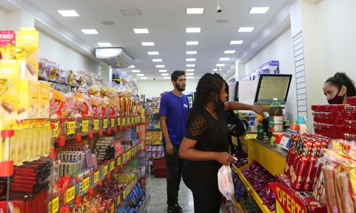 Micro e pequenos empresários mantêm otimismo pelo quarto mês seguido