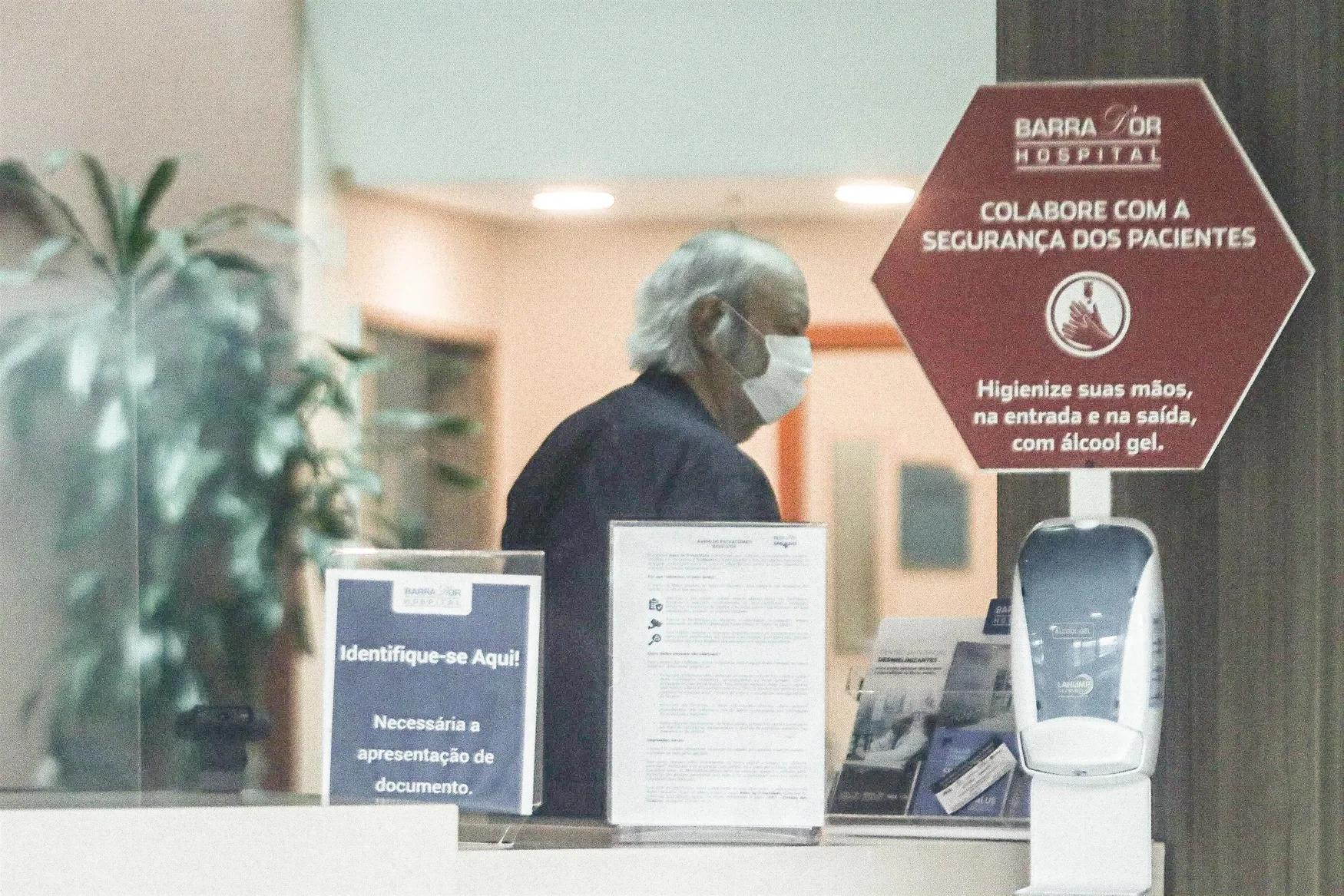 AGN_2438344 – – *EXCLUSIVO* Rio de Janeiro, BRASIL – Erasmo Carlos No Hospital Barra dor no Rio de janeiro. Pictured: Erasmo Carlos No Hospital Barra dor no Rio de janeiro. Xico Silva telefone: (21) 98240-2501 email: agnews.fotografia@gmail.com AgNews 12 AGOSTO 2022 BYLINE MUST READ: Delson Silva / AgNews