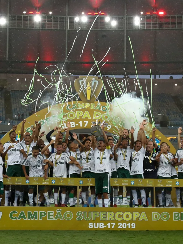 Partida entre Palmeiras e Flamengo, válida pela final da Supercopa Sub-17, no estádio do Maracanã, no Rio de Janeiro-RJ. (Foto: Fabio Menotti)