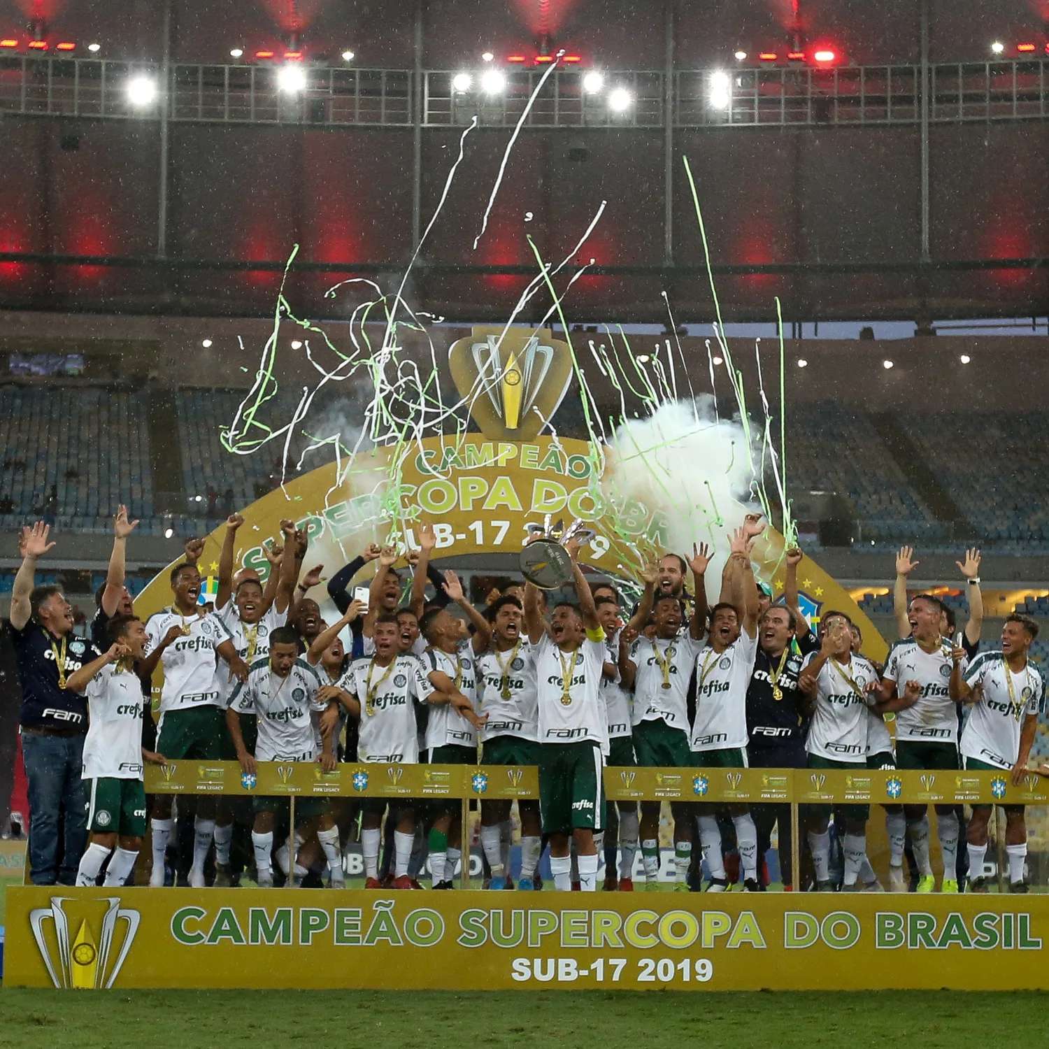 Partida entre Palmeiras e Flamengo, válida pela final da Supercopa Sub-17, no estádio do Maracanã, no Rio de Janeiro-RJ. (Foto: Fabio Menotti)