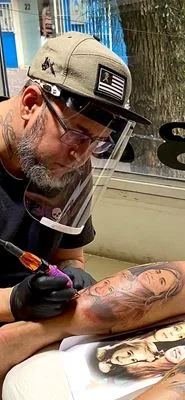 Mercado de tatuagem cresce em período de crise