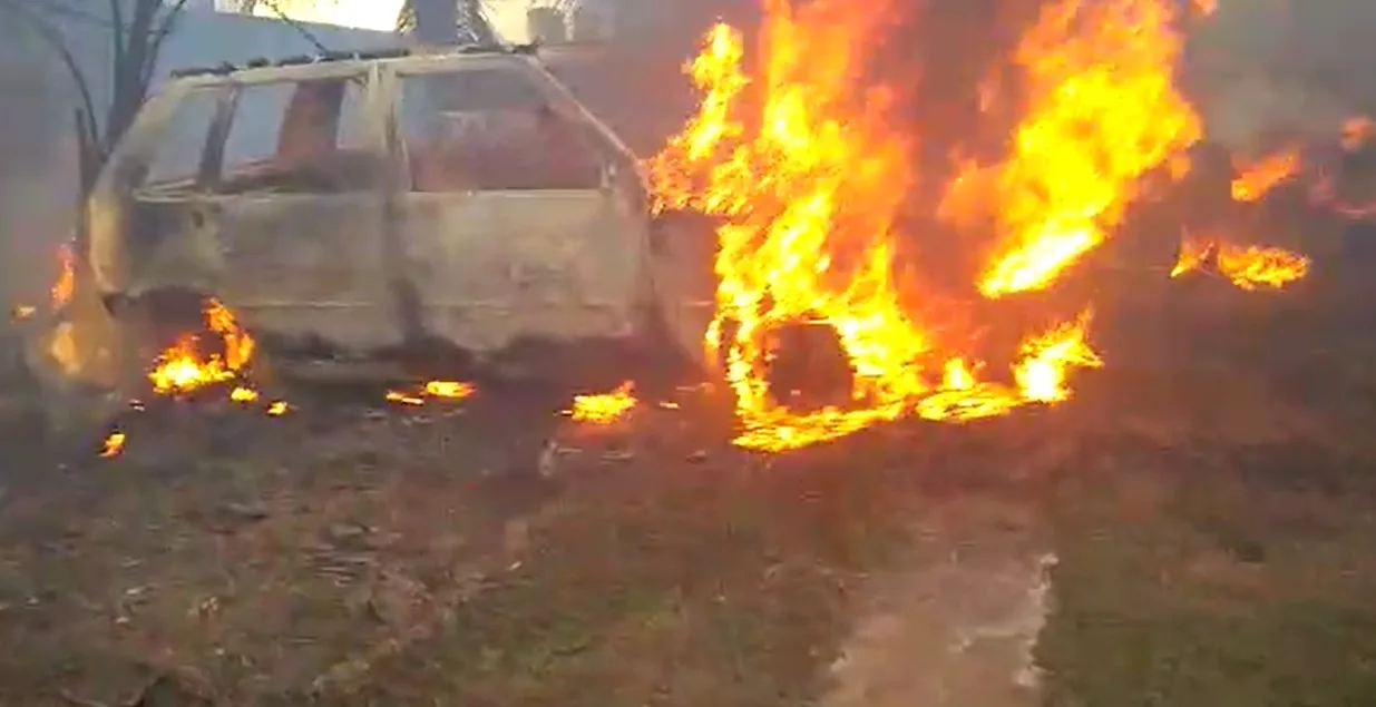 Incêndio destrói carros da Prefeitura de Guarapari