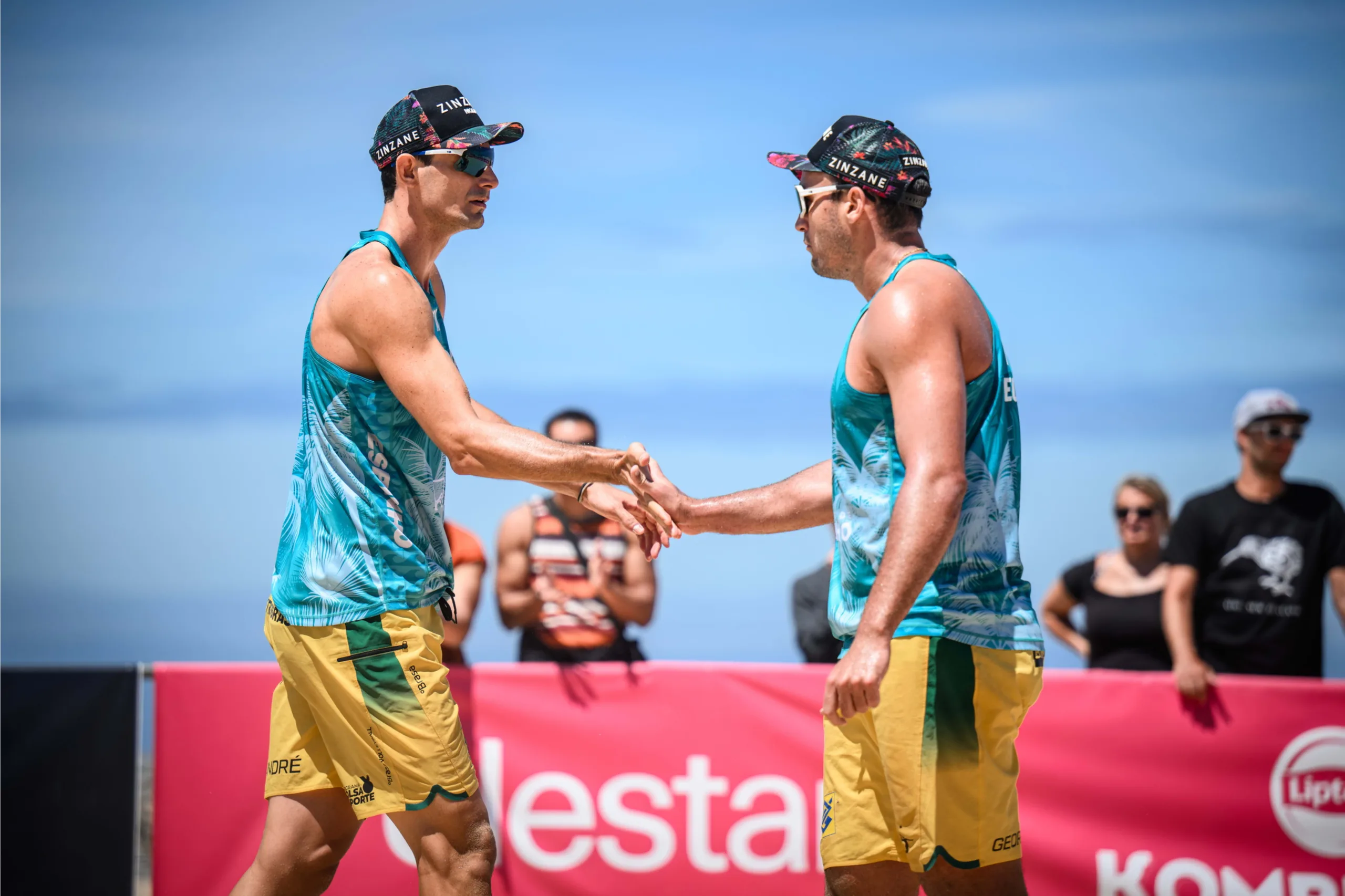 André e George mostram confiança em voltar de Paris/2024 com medalha no vôlei de praia