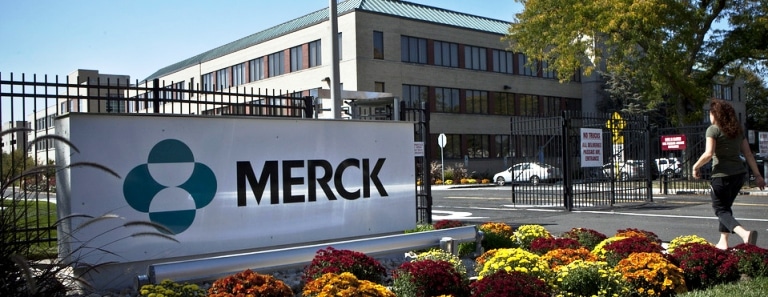 Merck oferece bolsa de R$ 1.870 para universitários