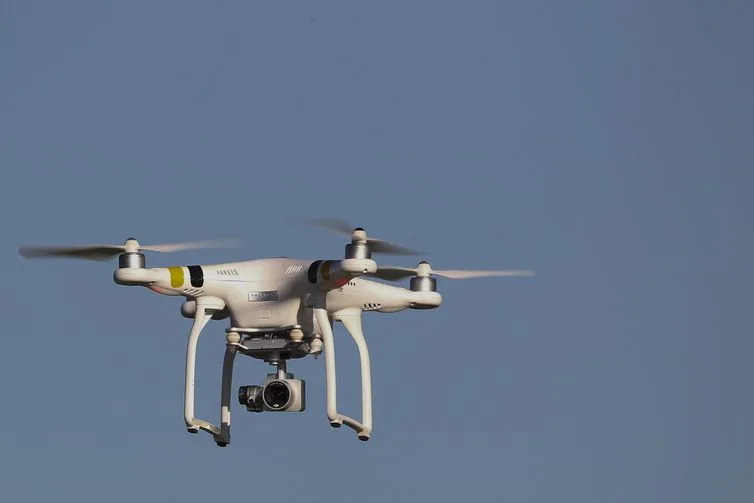 Eixo Monumental, Plano Piloto, Brasília, DF, Brasil 22/1/2018 Foto: Toninho Tavares/Agência Brasília. Em um mês de testes com dois drones, o Departamento de Trânsito do Distrito Federal (Detran-DF) flagrou 382 infrações nas vias em 30 atuações com os equipamentos para auxiliar o monitoramento e a fiscalização. As principais violações às regras que os agentes identificaram […]