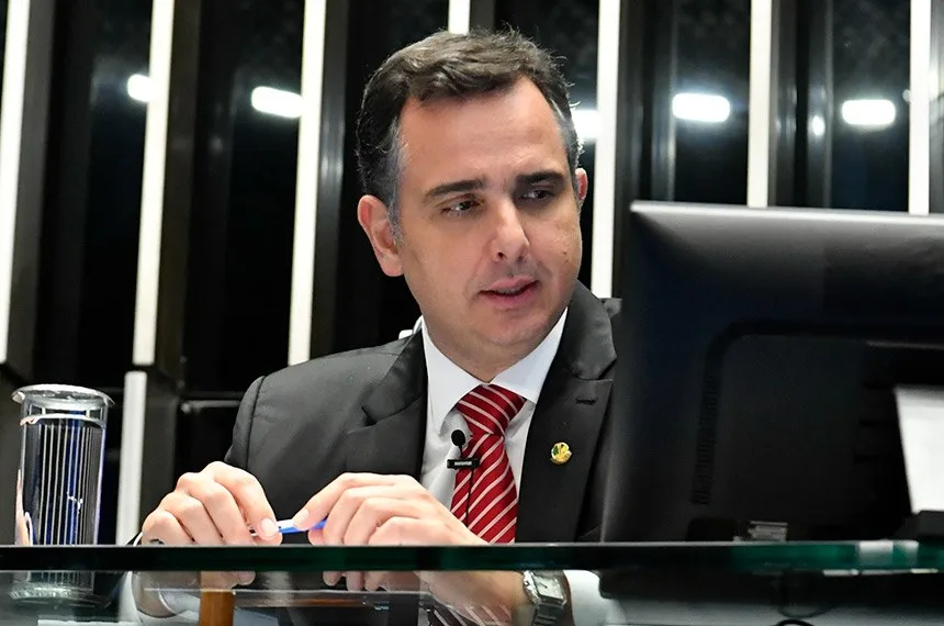 Pacheco: Cabe à Justiça Eleitoral responder aos questionamentos sobre urnas