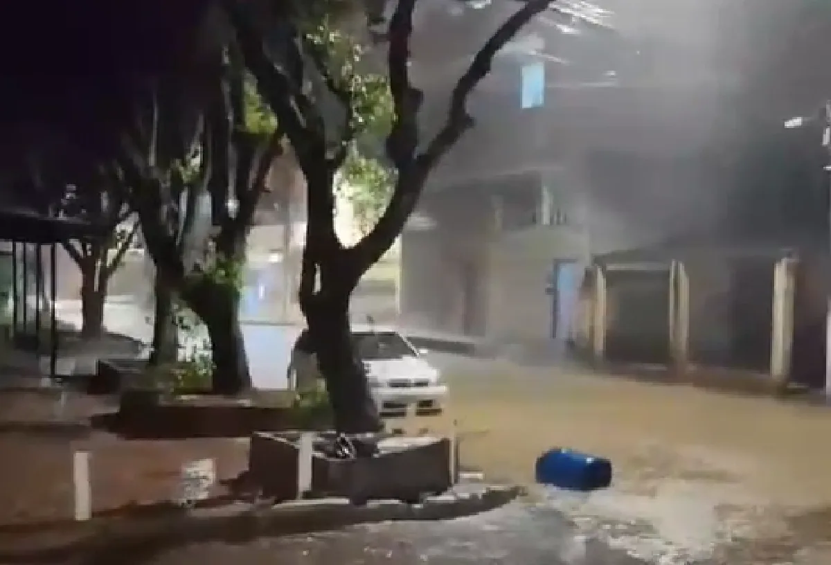 Chuva deixa 19 pessoas fora de casa e dez cidades do ES em alerta