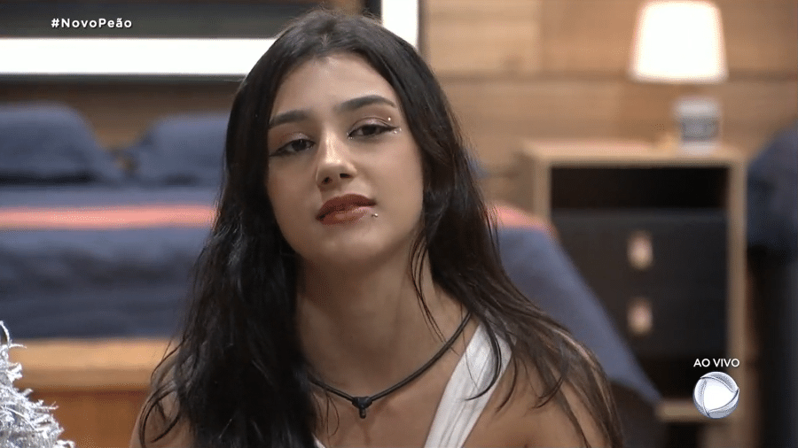 Bia Miranda sobre momento íntimo e affair com Adriano Imperador: "Treinei"