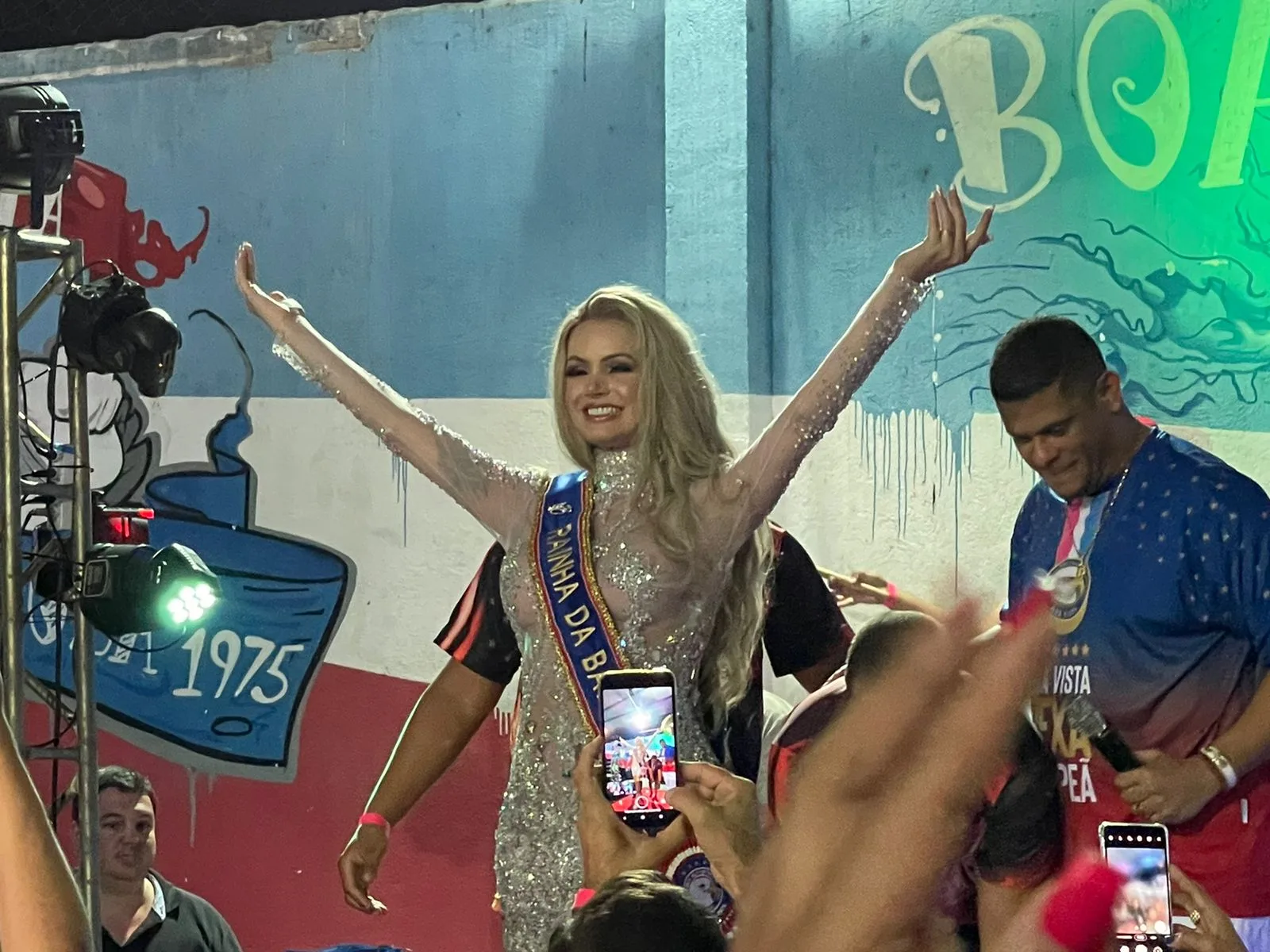 “Sou a estrela”, diz Thalita Zampirolli, rainha trans do Carnaval do ES