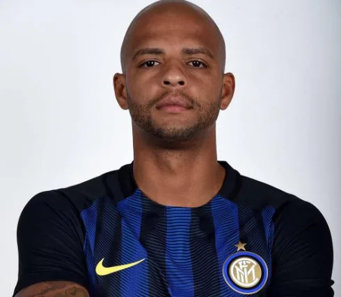 Palmeiras aguarda liberação da Inter de Milão para confirmar Felipe Melo