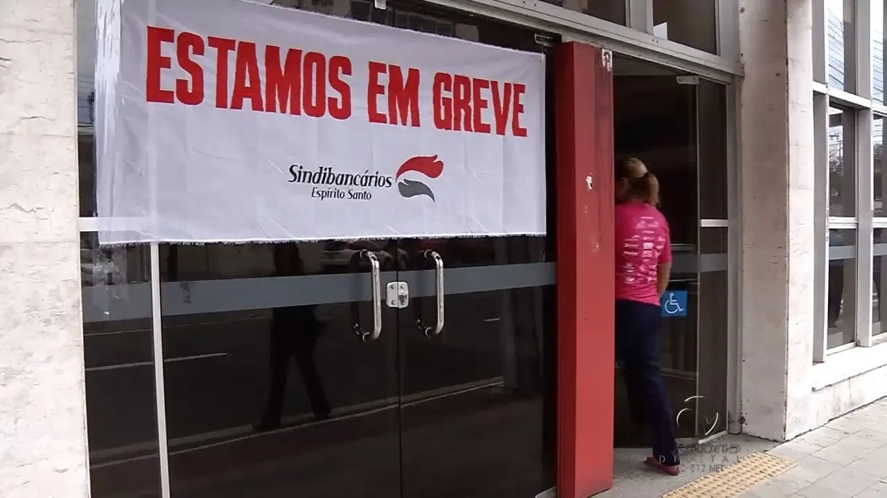 Movimento nas agências bancárias é considerado tranquilo no primeiro dia após fim da greve