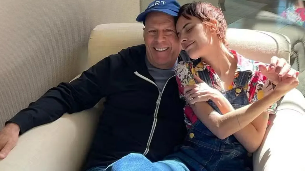 Filha de Bruce Willis é alvo de hater, que usa demência do ator em ataque