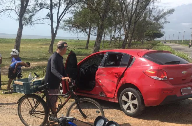 Motociclista morre após grave na Rodovia do Sol em Itapemirim