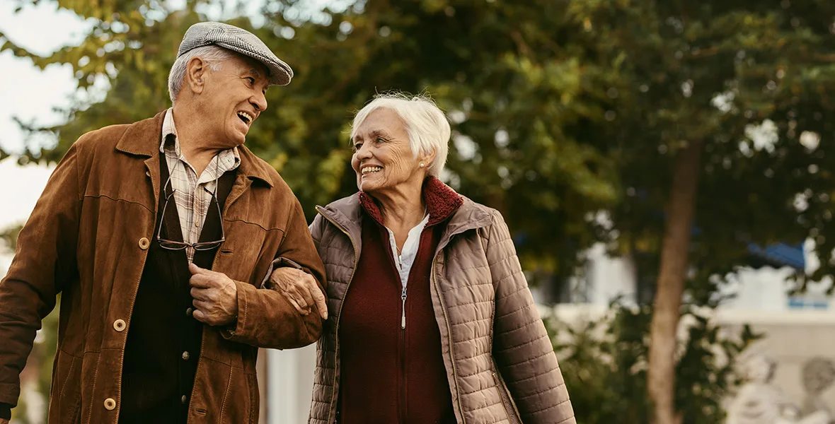 Água, luz e boletos: lei alivia dívidas de idosos acima de 60 anos