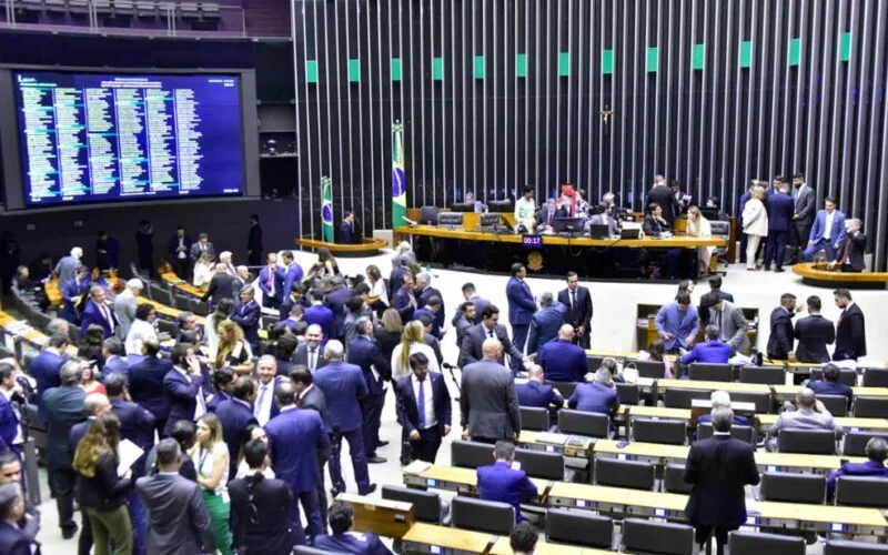 Câmara dos Deputados retoma "imposto do pecado" a refrigerantes