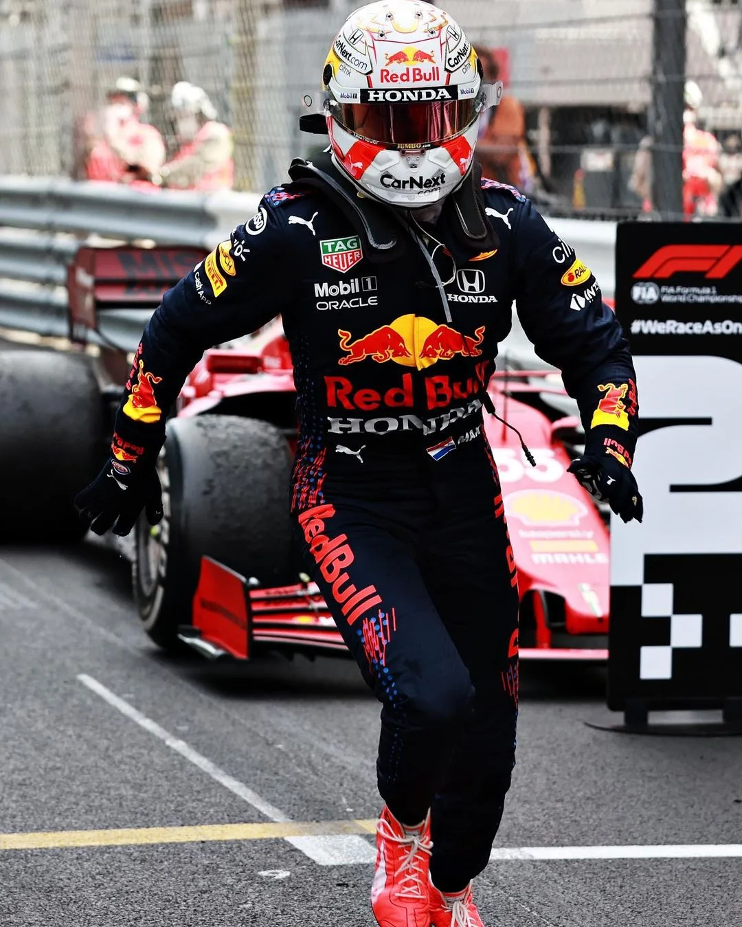 Max Verstappen domina o primeiro treino livre para o GP do Azerbaijão