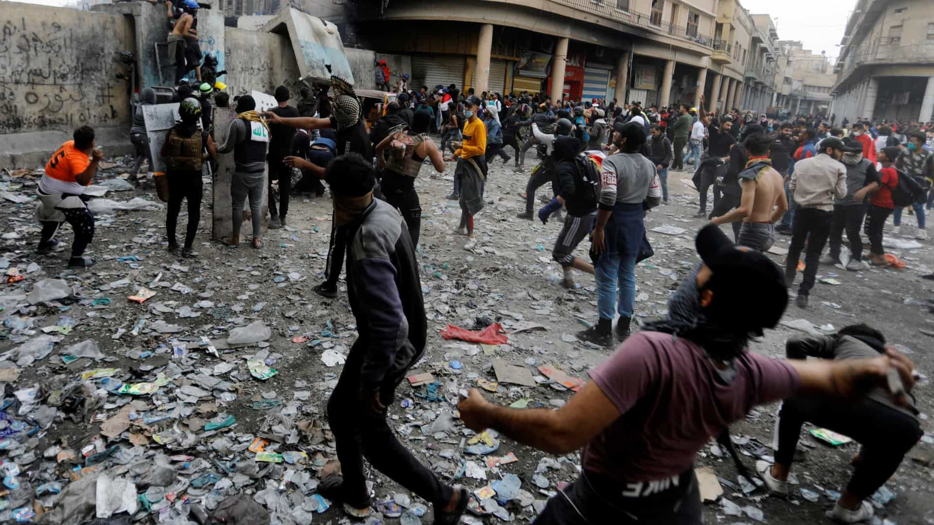 Premiê do Iraque anuncia renúncia, em meio a violentos protestos