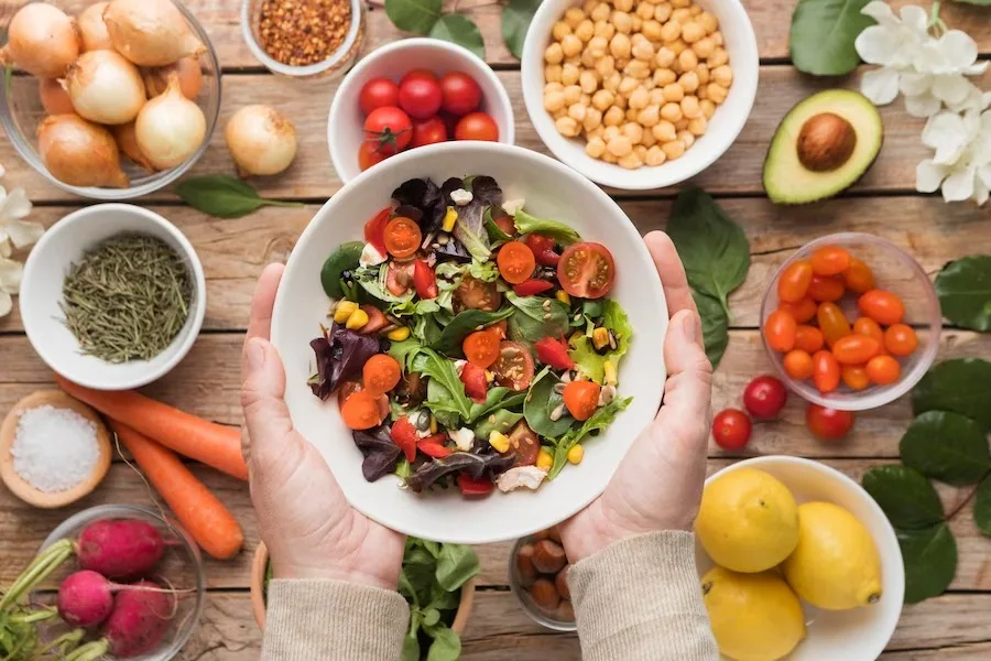 Toda a verdade sobre a dieta vegana (quem pode e o que você precisa saber para fazer)