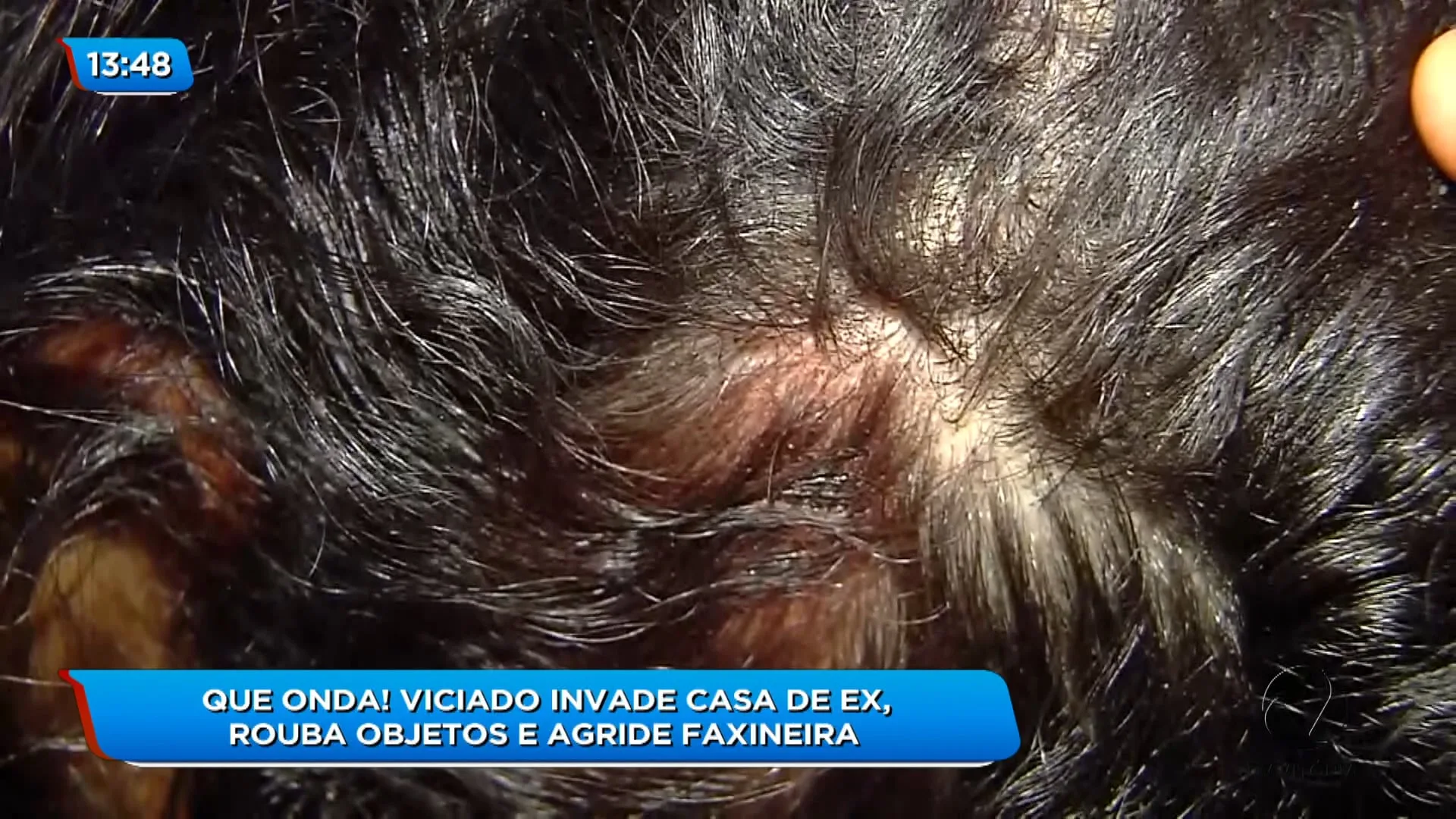 Homem invade a casa da ex, agride a mulher e rouba objetos