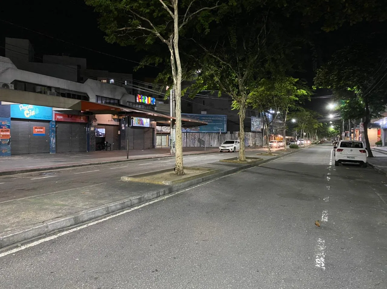 Policiais usam gás lacrimogênio e bala de borracha em aglomeração na Rua da Lama