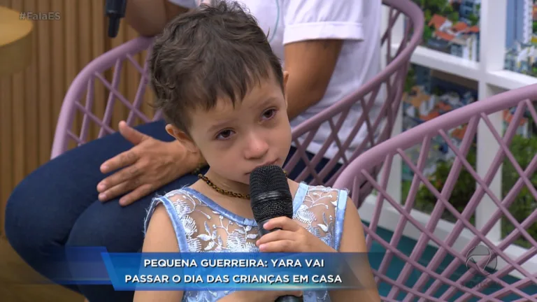 A pequena Iara, que enfrenta luta contra o câncer comemora vitórias