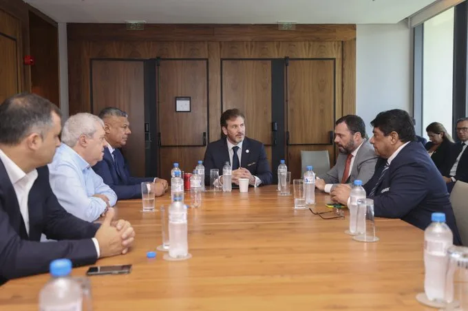 VÍDEO | Presidentes do Fluminense e do Boca Juniors pedem paz às torcidas